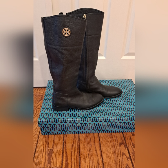 Tory Burch Boot - Picture 3 of 11
